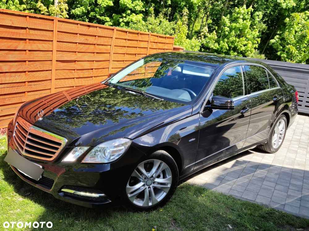 Mercedes-Benz Klasa E 200 BlueEFFICIENCY 7G-TRONIC Avantgarde - 4