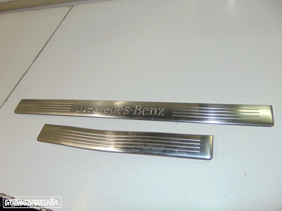 Mercedes W212 - friso traseiro - 1