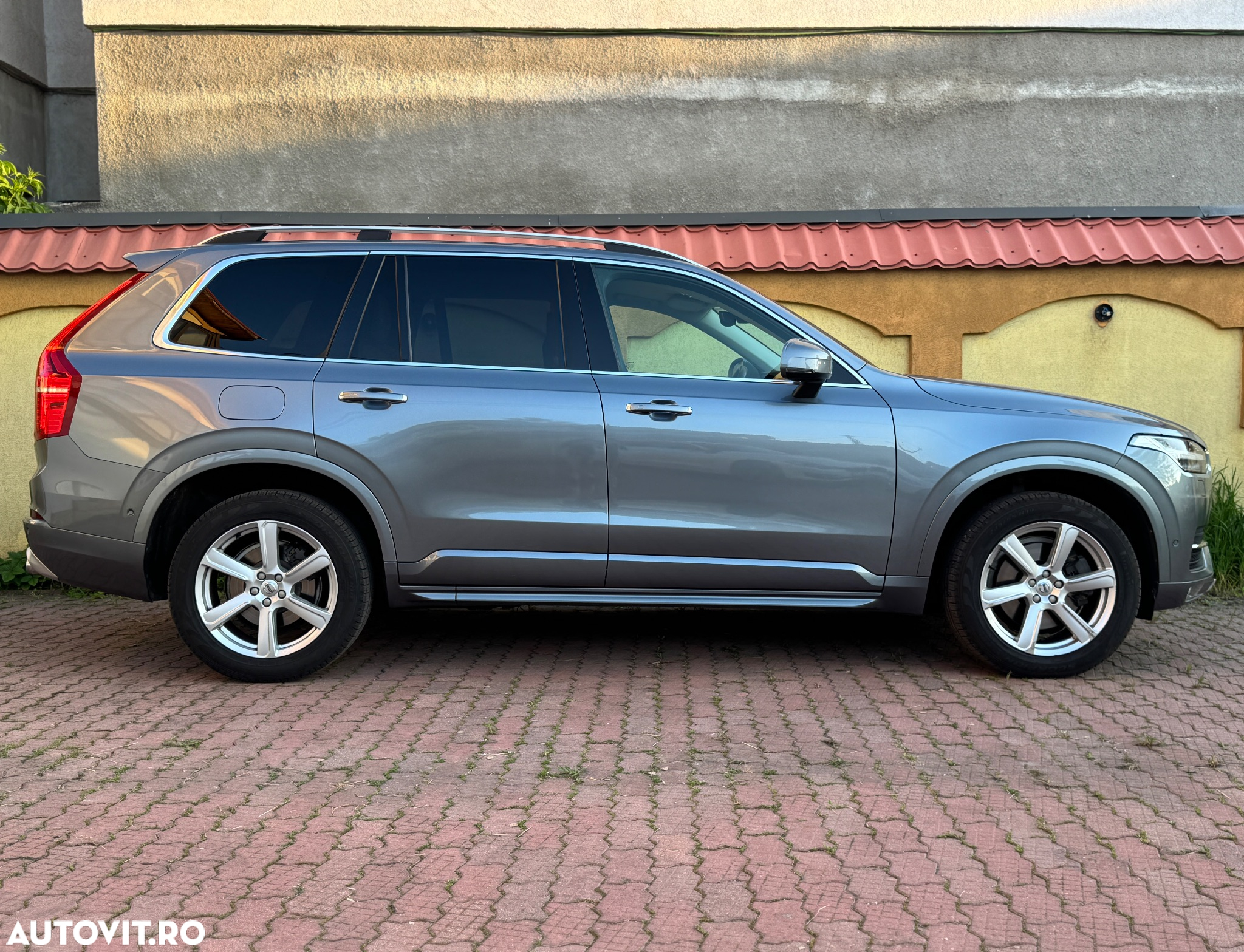 Volvo XC 90 D5 AWD Geartronic Momentum - 6