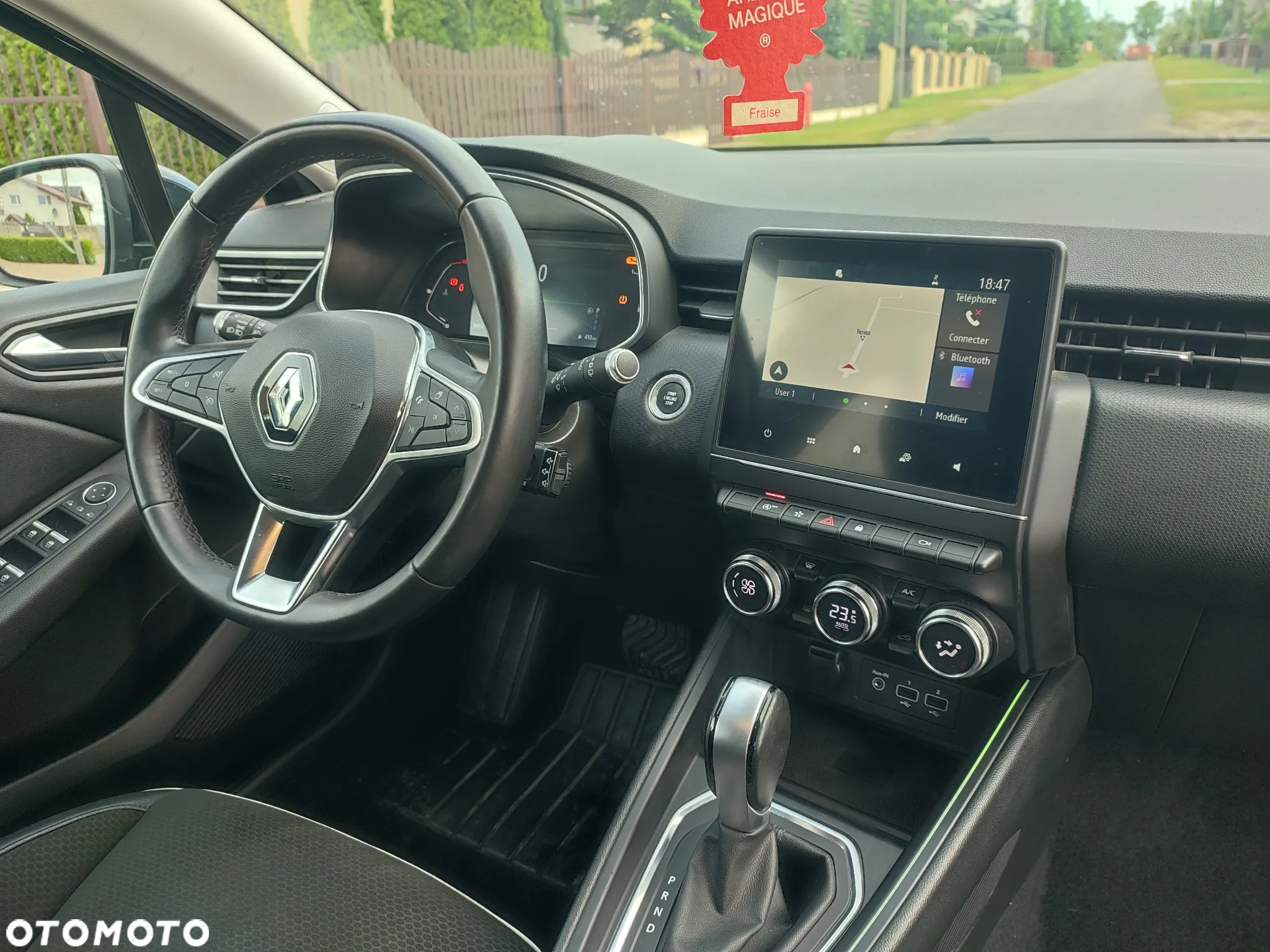 Renault Clio - 17