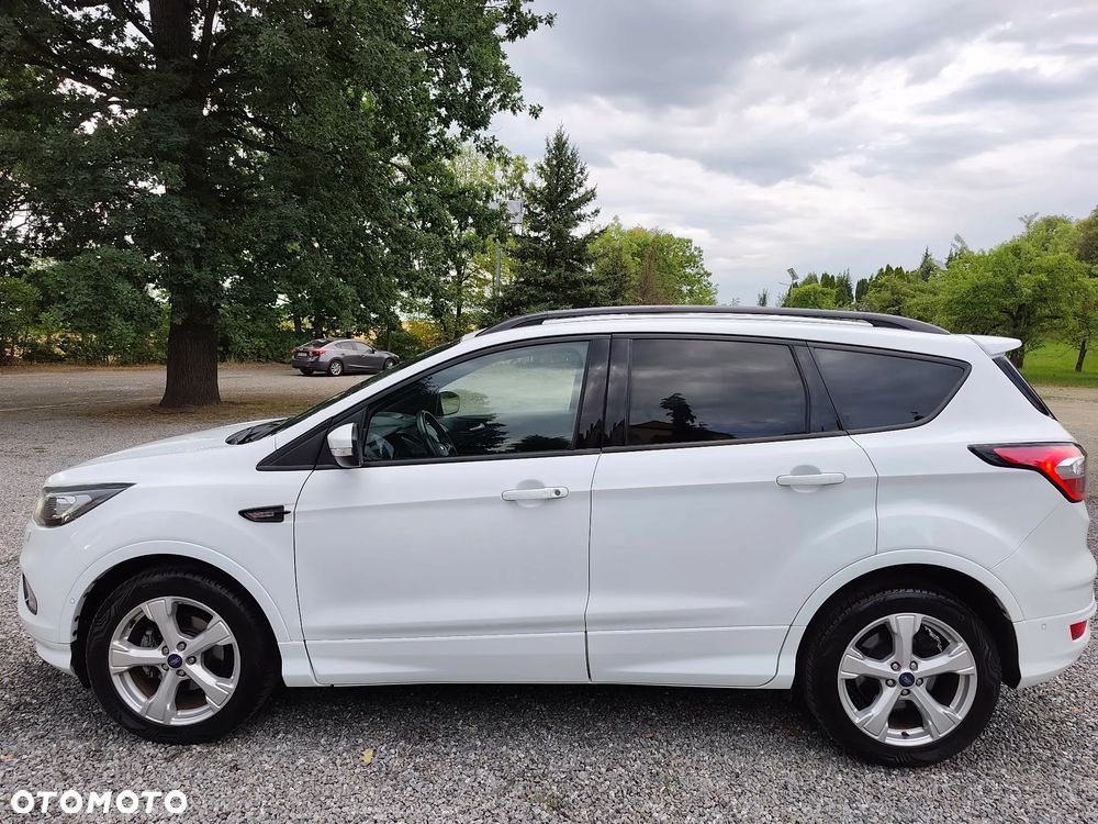 Ford Kuga 1.5 EcoBoost 2x4 ST-Line - 26