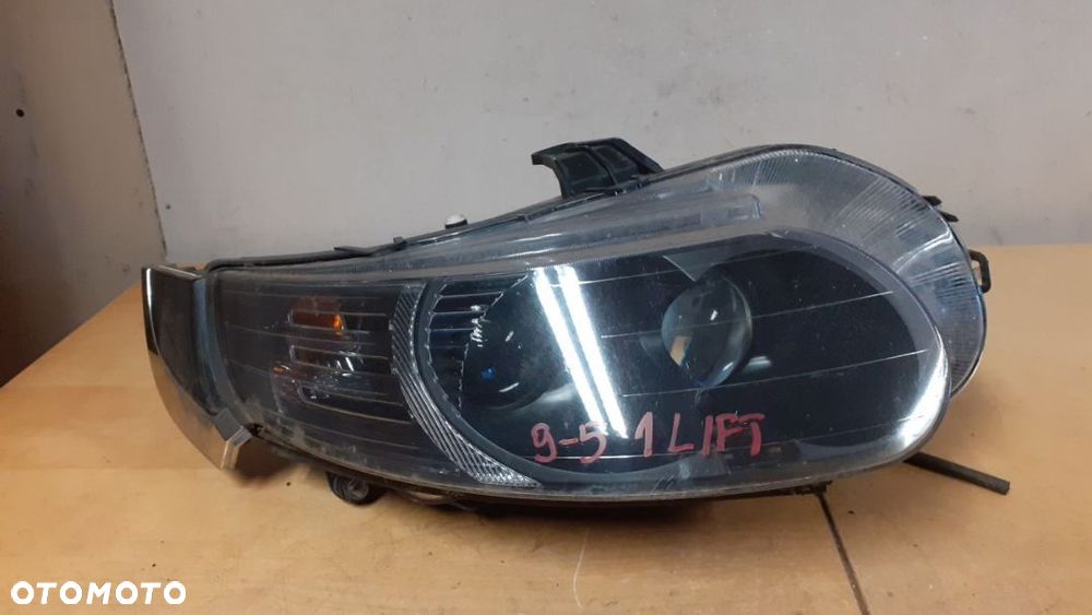 SAAB 9-5 95 LIFT XENON Lampa przód przednia prawa - 1