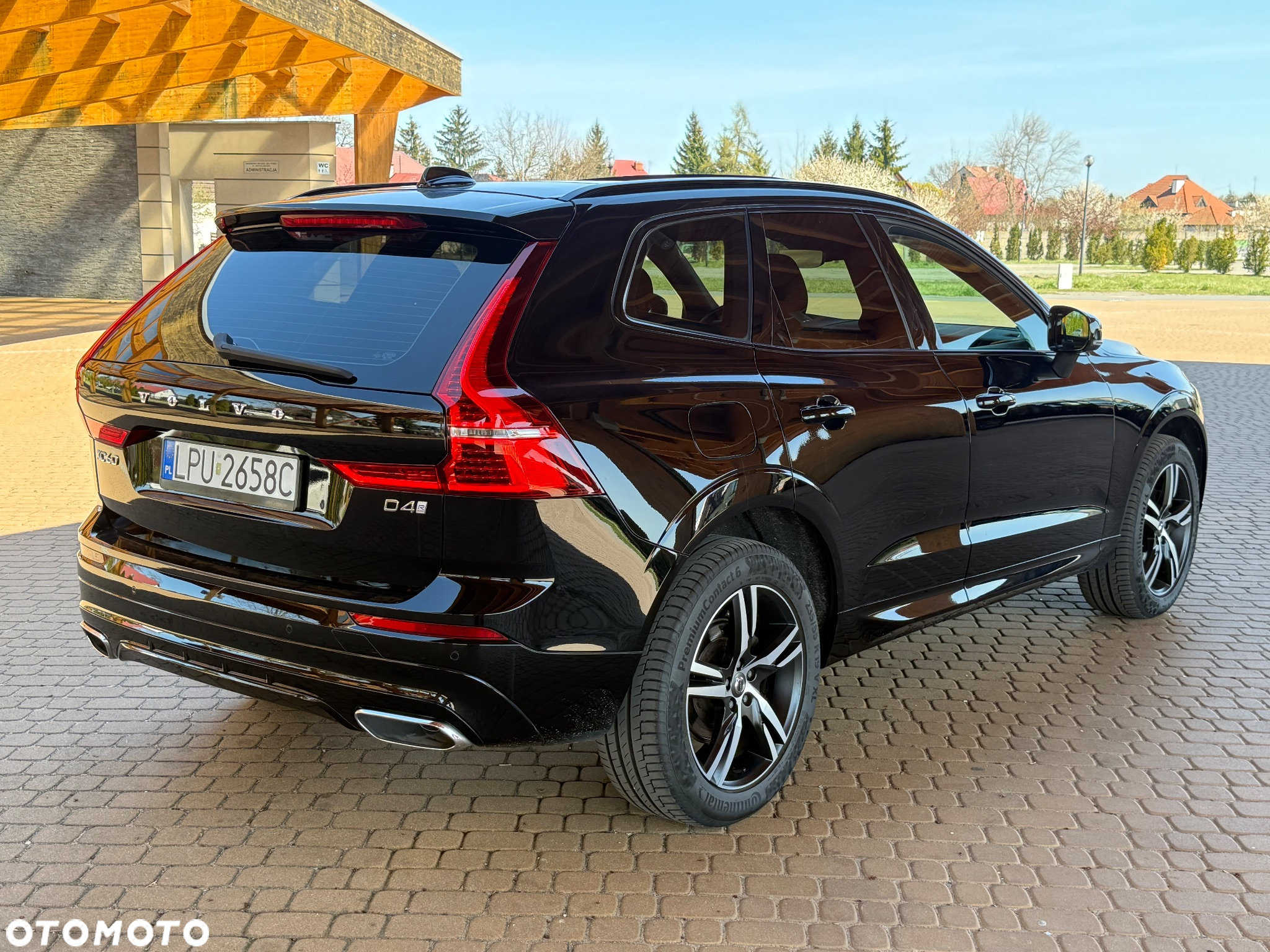 Volvo XC 60 D4 R-Design - 2