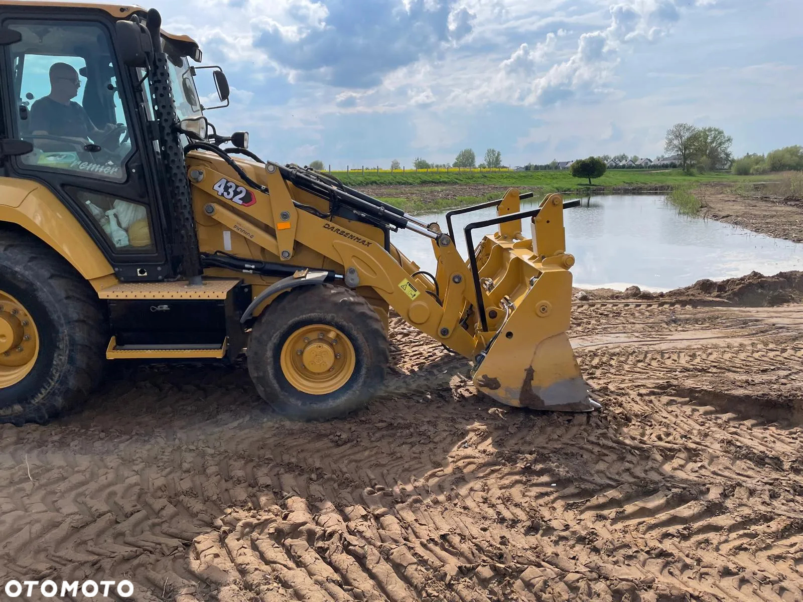 Caterpillar 432F 2 - 10