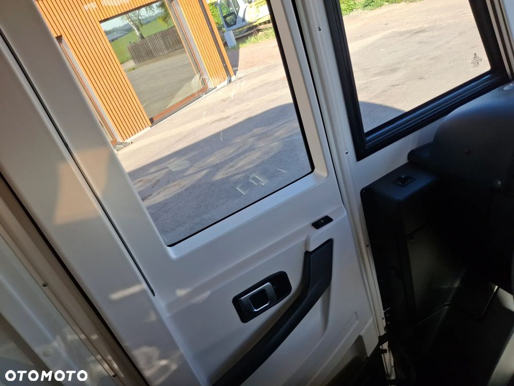 Rapido 8096dF S80 Ultimate Line Kamper 5 Osób Wersja Zimowa Podwójna Podłoga Klasa Premium Bogaty Oświetlenie Ambiente Euro 6 Felgi Aluminiowe - 25