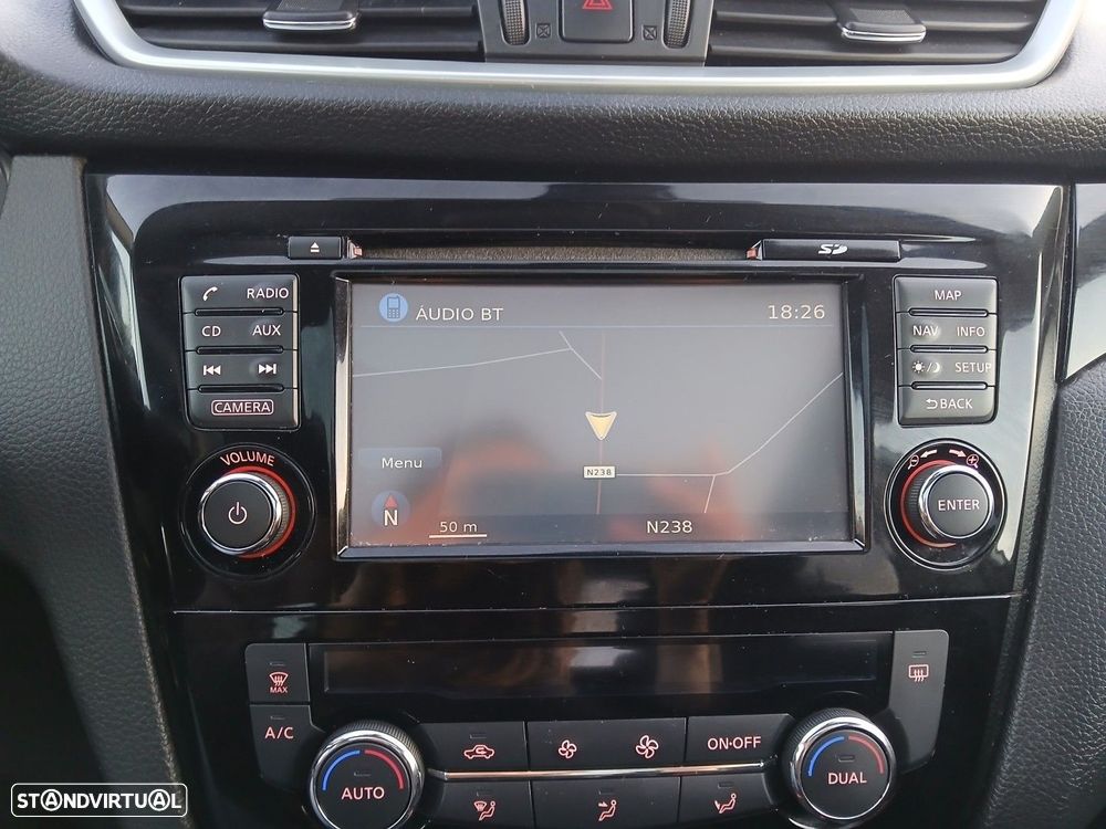 Nissan Qashqai 1.5 dCi N-Connecta Business - 22