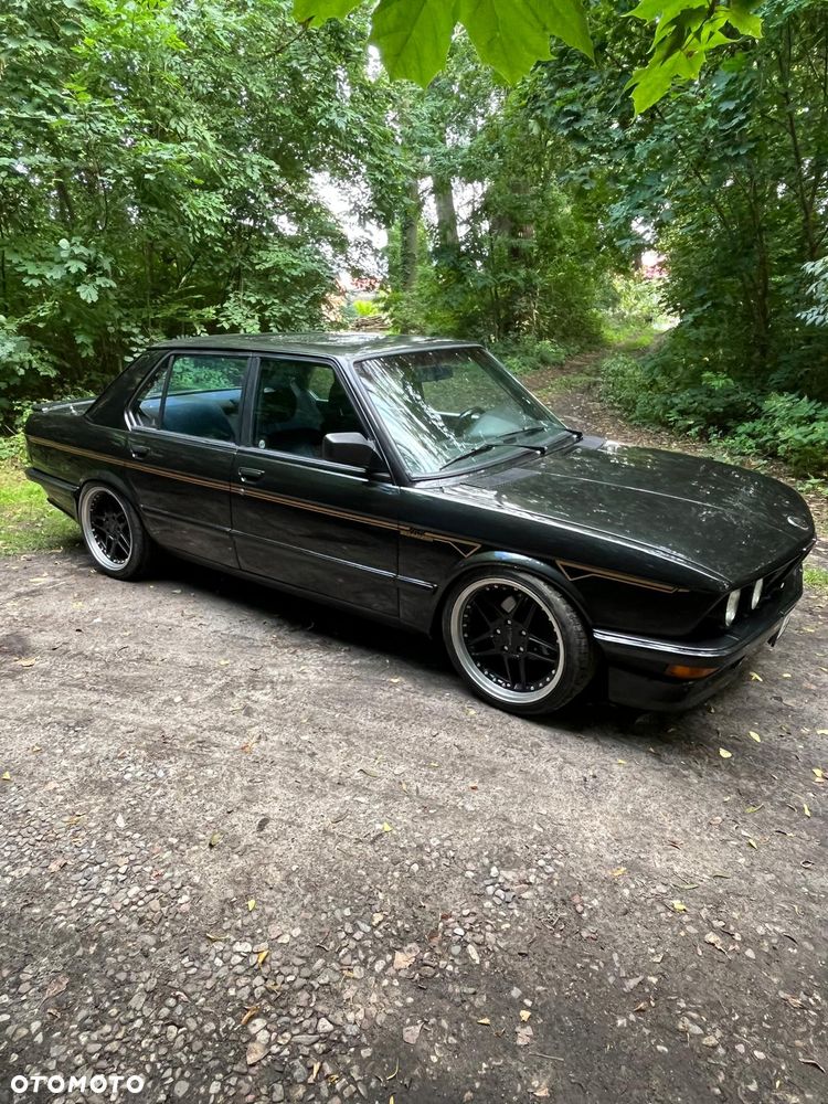 BMW Seria 5 535 i - 15