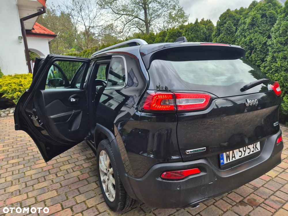 Jeep Cherokee 2.0 MJD 4x2 Longitude EU6 - 33