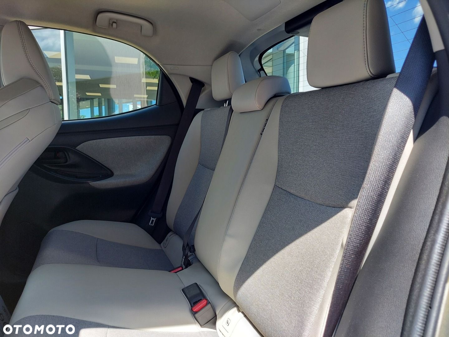 Toyota Yaris - 11