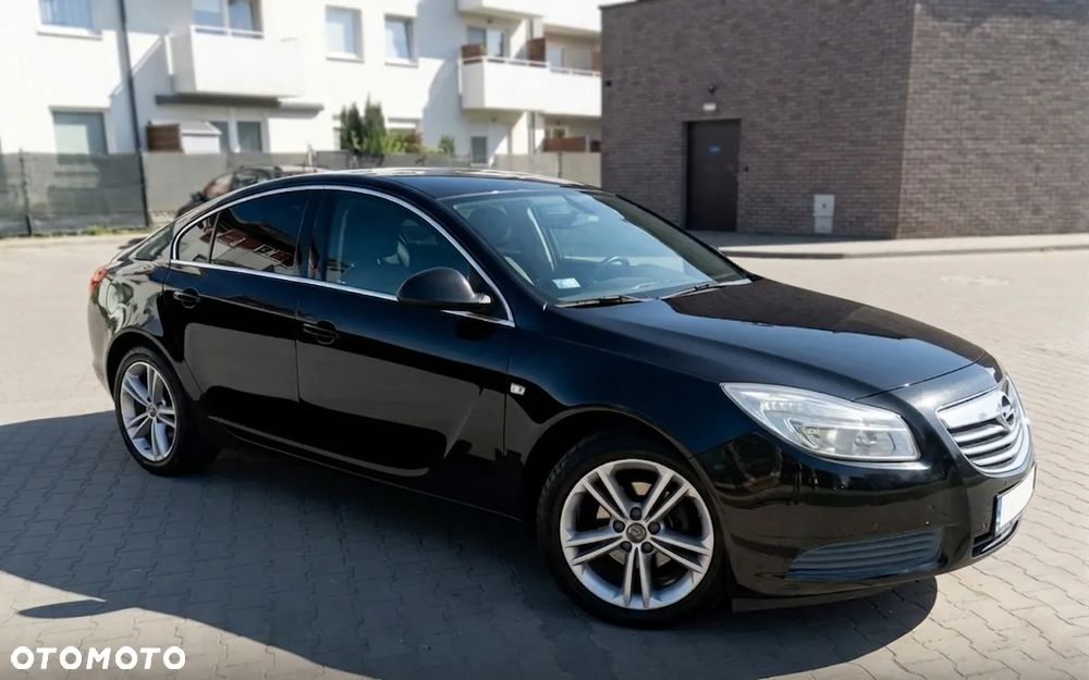 Opel Insignia - 1