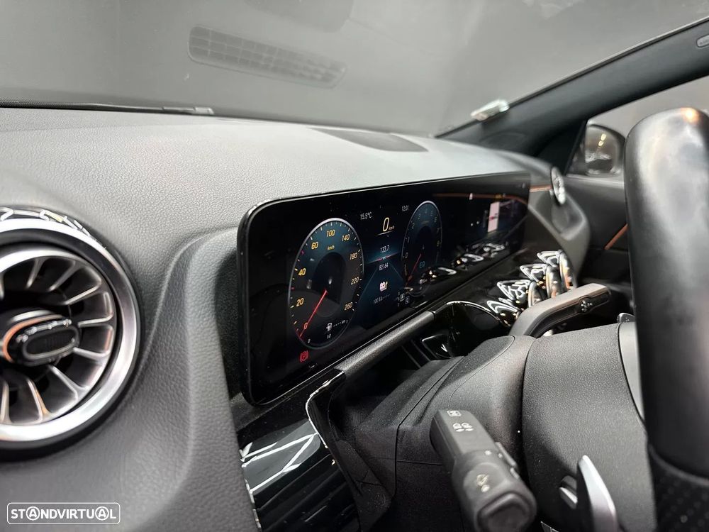 Mercedes-Benz GLA 250 e AMG Line - 48