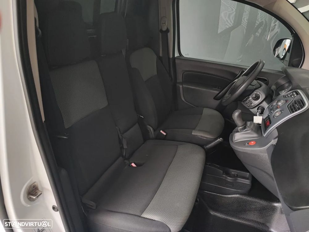 Renault KANGOO DCI EXPRESS 3LUG - 24
