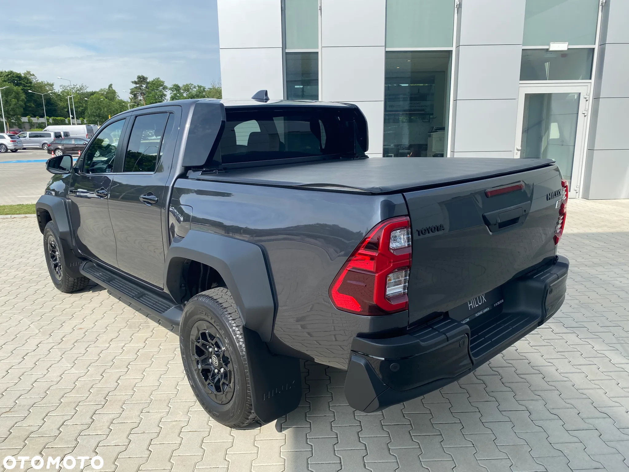 Toyota Hilux 2.8 D-4D Double Cab GR Sport II 4x4 - 17