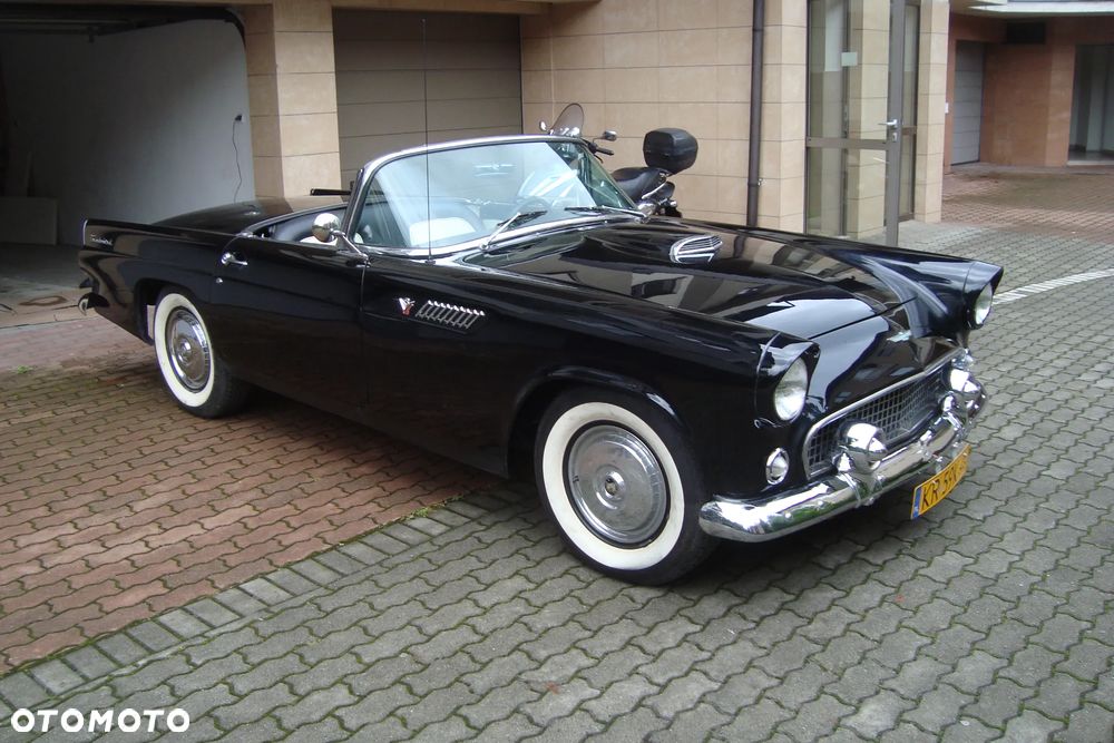 Ford Thunderbird - 2