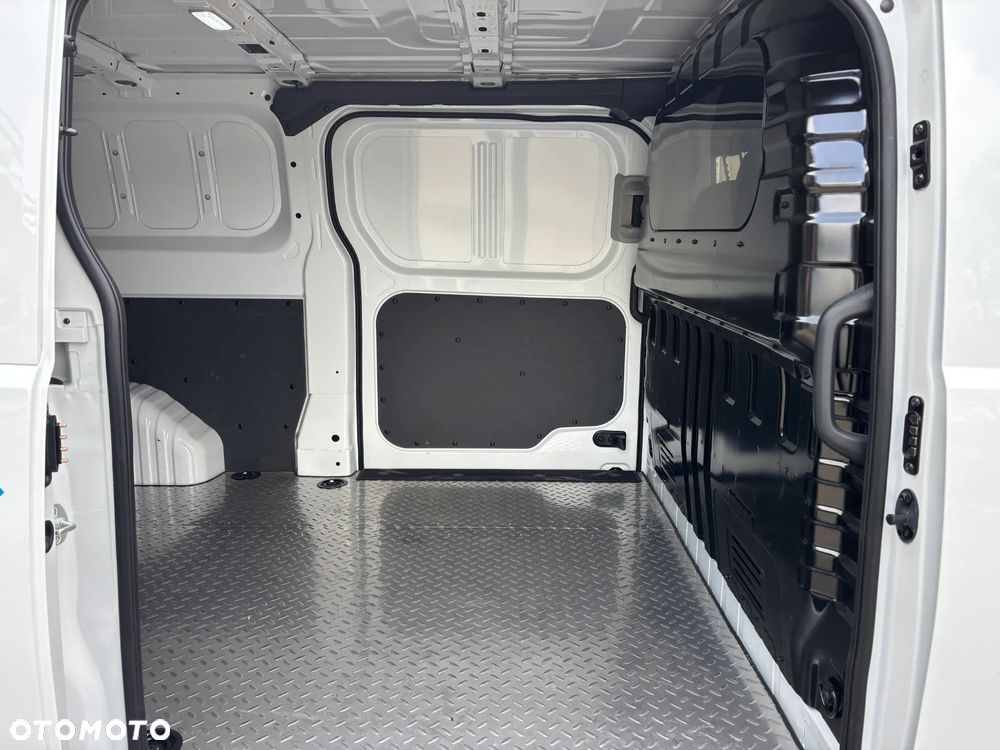 Maxus Deliver 7 - 18