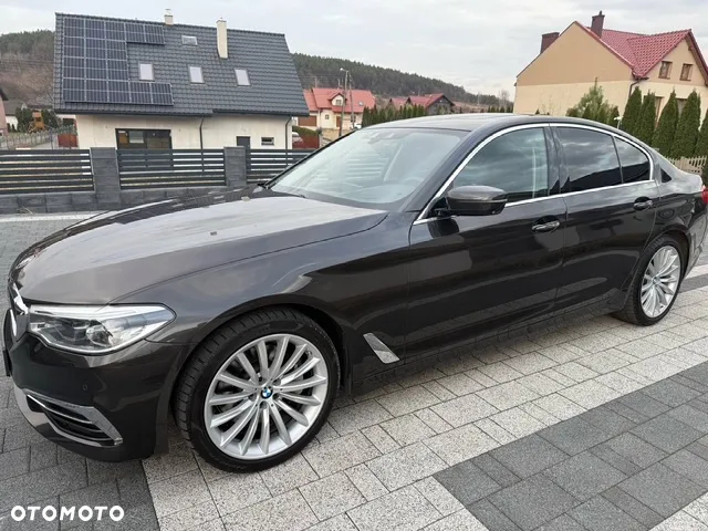 BMW Seria 5 530d xDrive Luxury Line - 3