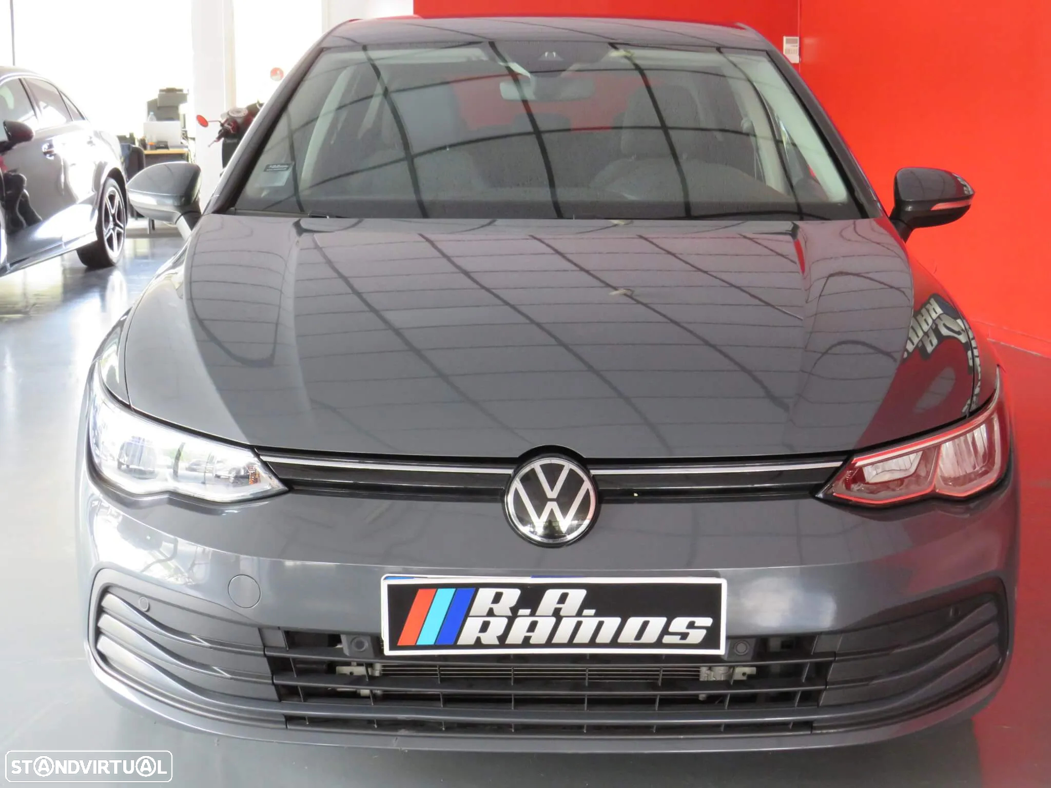 VW Golf 1.0 eTSI Life DSG - 3
