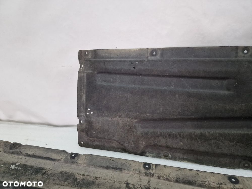 BMW G20 / G21 PRAWA OSŁONA PODWOZIA , NR 51757340866 / 7340866 , NR AUKCJI NSŁ298 - 11