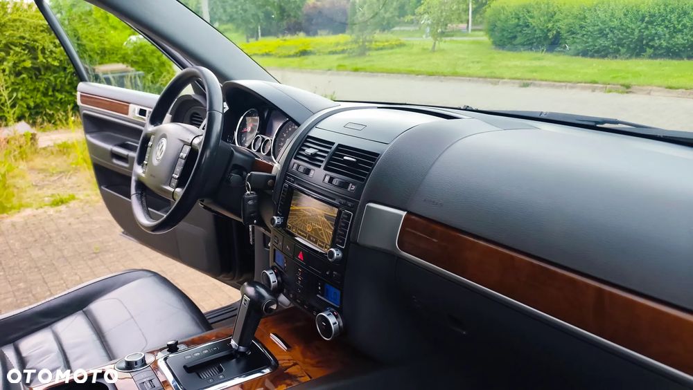 Volkswagen Touareg 3.0 V6 TDI DPF Automatik Individual - 37