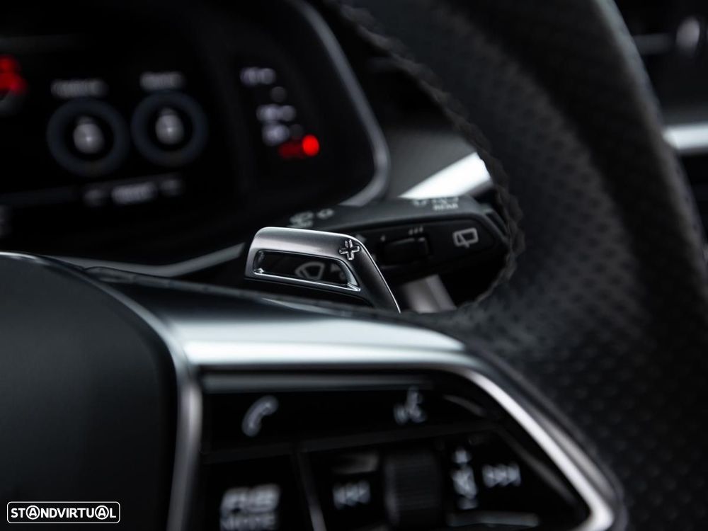 Audi RS6 Avant 4.0 TFSI quattro Tiptronic - 30