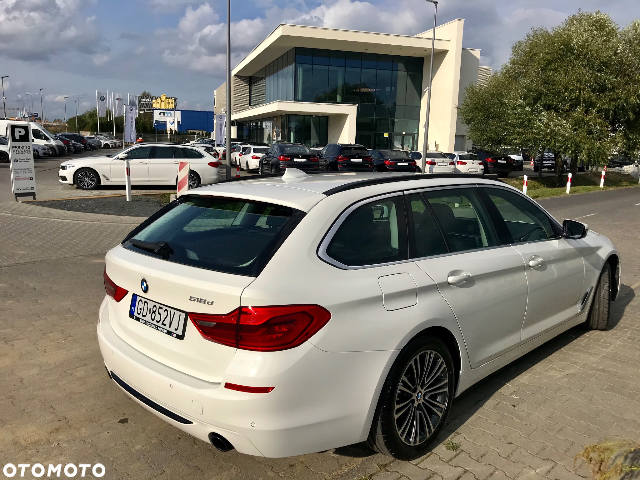 BMW Seria 5 518d Sport Line - 8