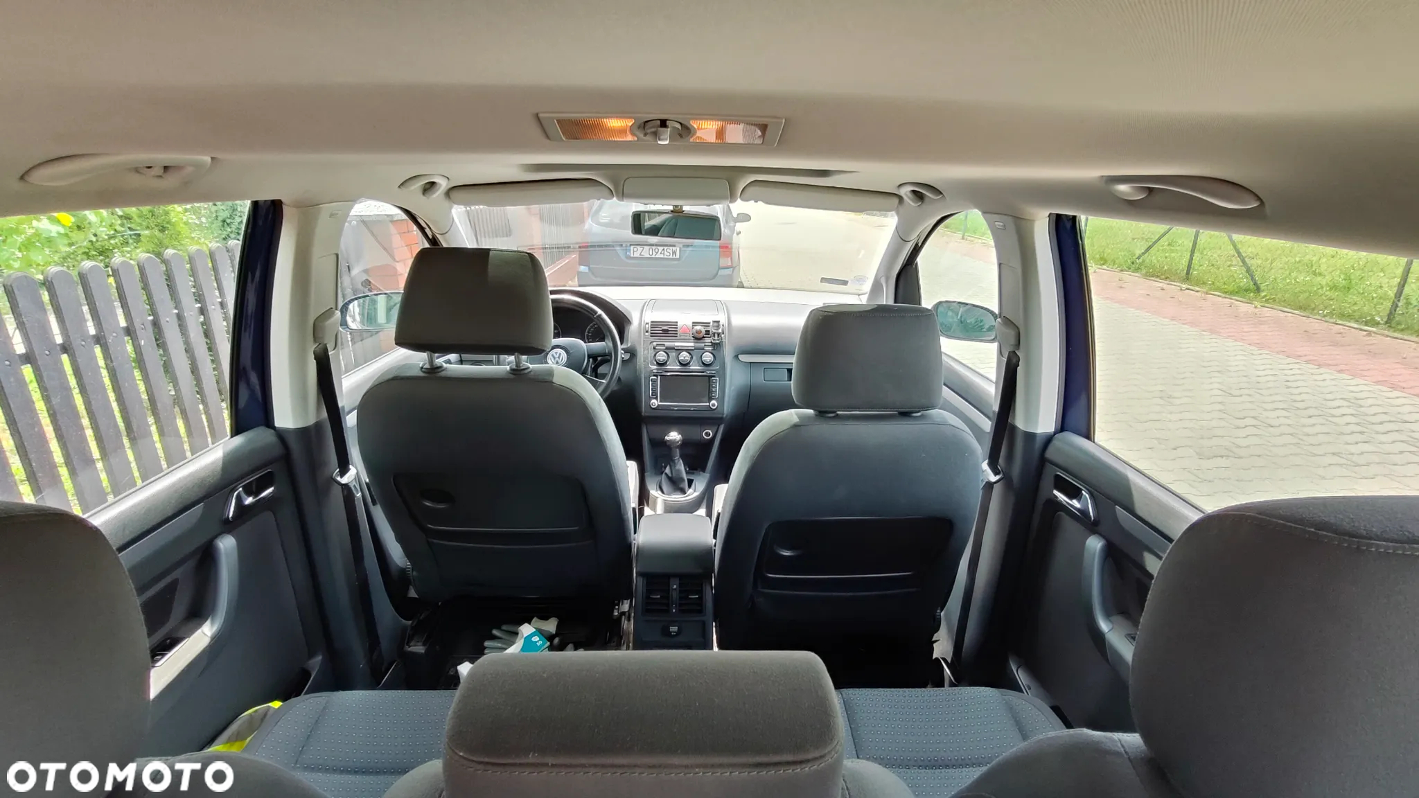 Volkswagen Touran 2.0 FSI Highline - 8