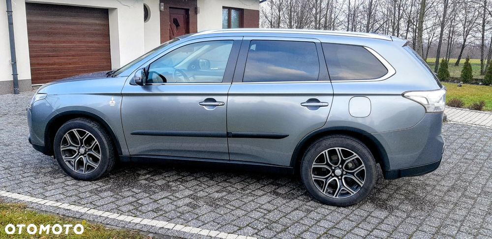 Mitsubishi Outlander 2.2 DID Instyle Navi - 2