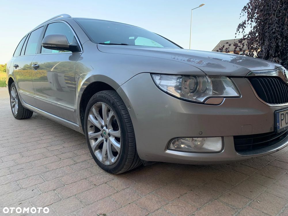 Skoda Superb 2.0 TDI 4x4 Elegance - 5