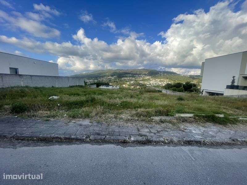 Terreno em Polvoreira com projeto aprovado para construcao - Grande imagem: 2/4