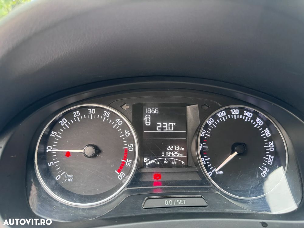 Skoda RAPID - 3
