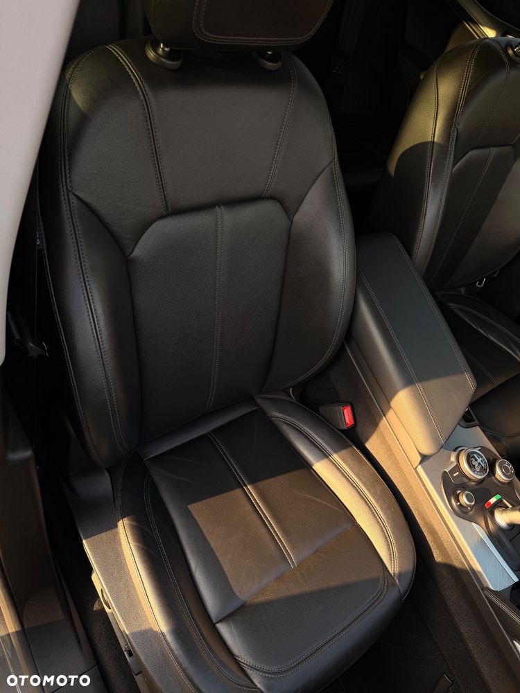 Alfa Romeo Stelvio 2.0 Turbo First Edition Q4 - 20
