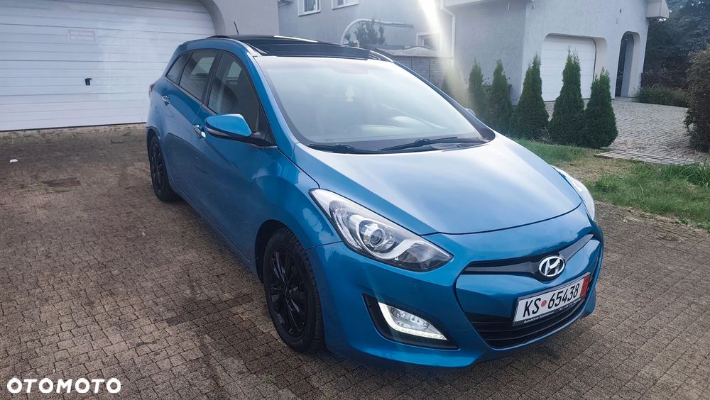 Hyundai i30 1.6 CRDi Premium - 40