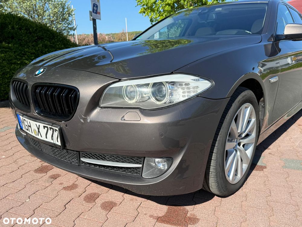 BMW Seria 5 525d xDrive - 7