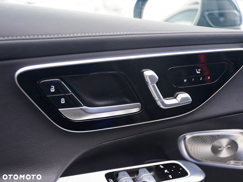 Mercedes-Benz GLC - 13