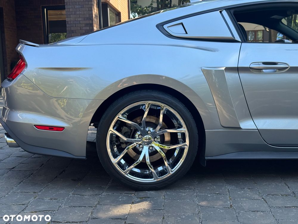 Ford Mustang - 11