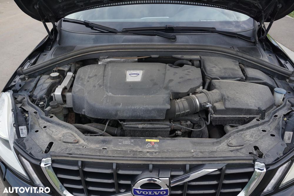 VOLVO XC60 2011 — imagine 12