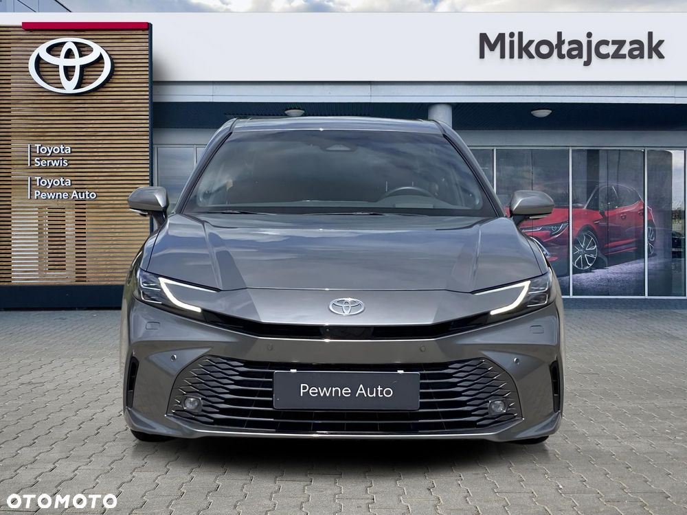 Toyota Camry - 7