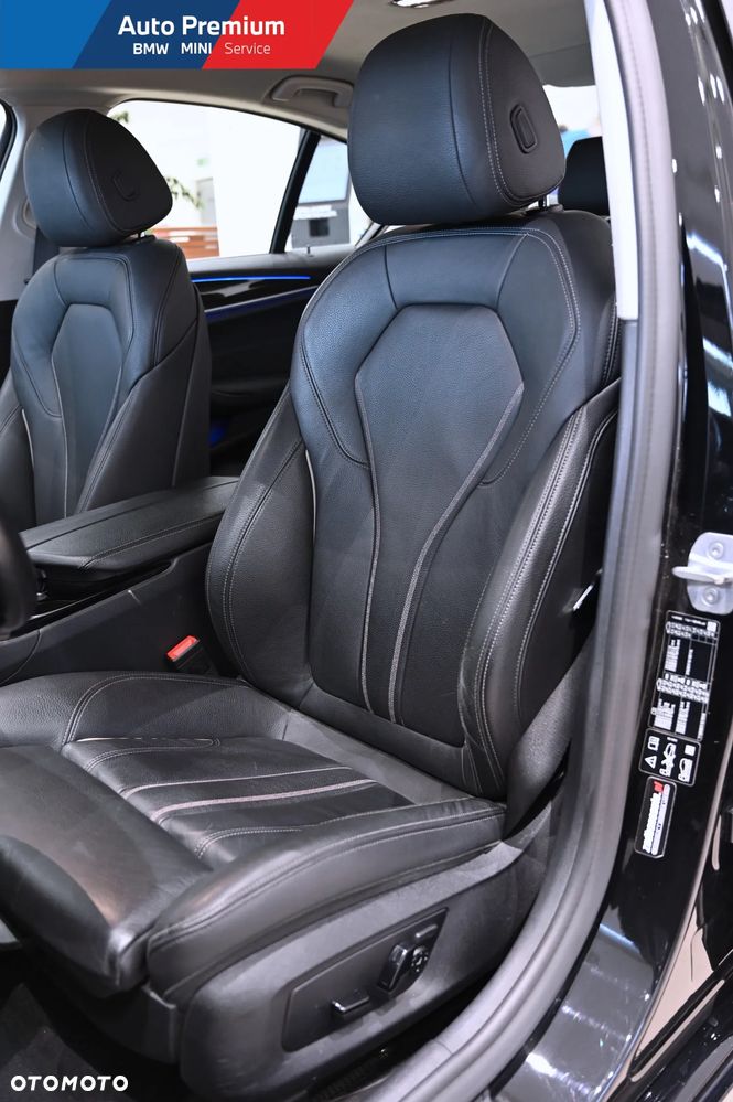 BMW Seria 5 520d xDrive - 15