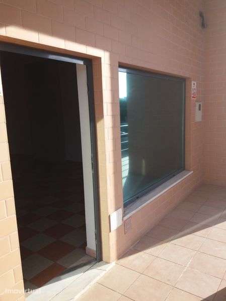 Loja 30m2 alto alfarrobal - Grande imagem: 2/4