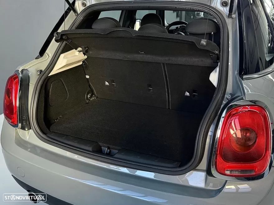 MINI 5 Portas Cooper D - 9