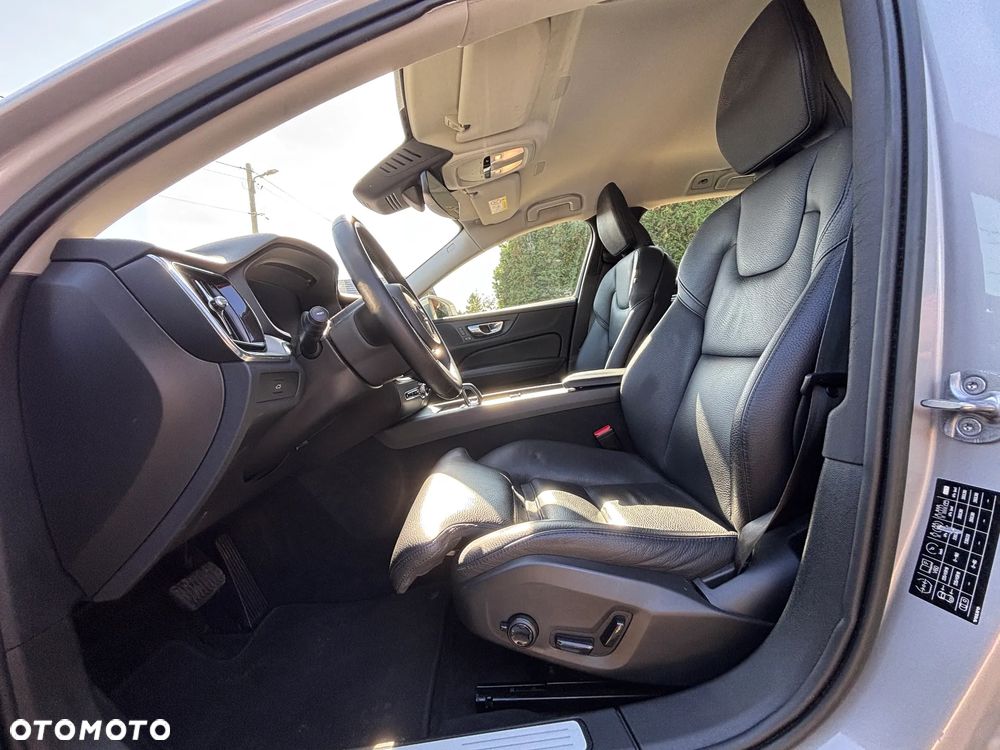Volvo V60 B3 B Plus Bright - 21
