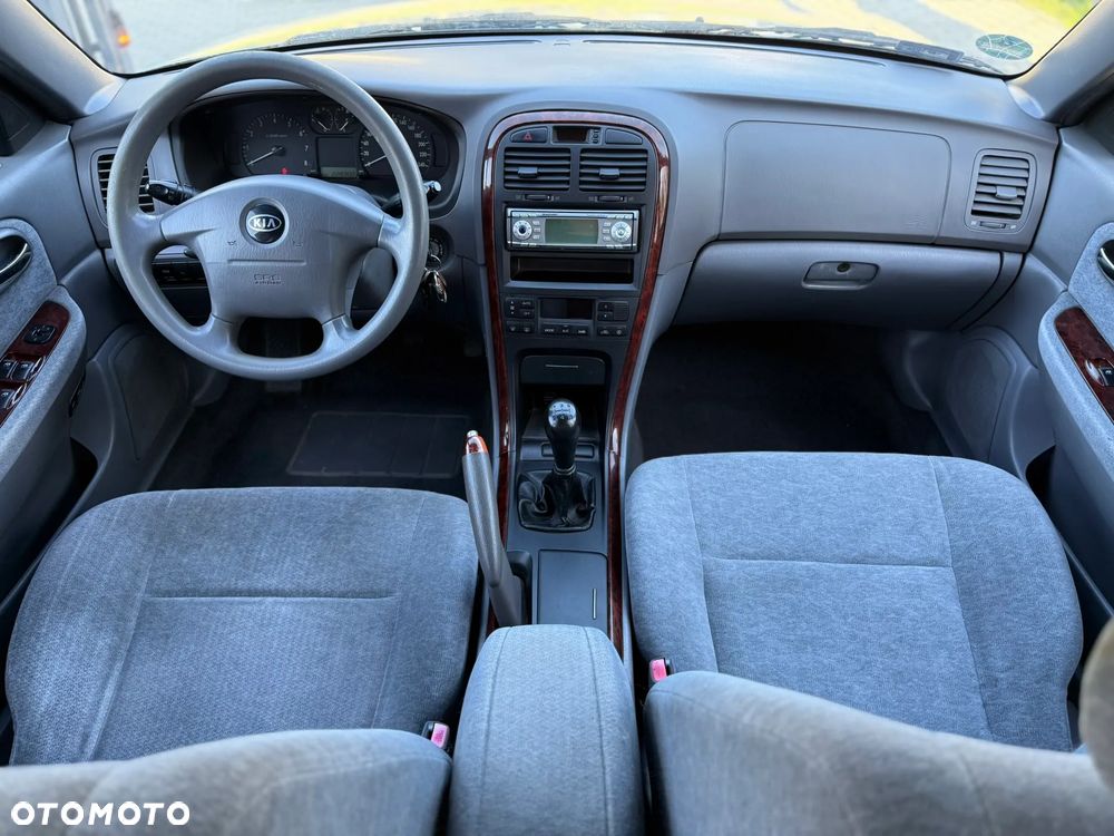Kia Magentis 2.0 (air4) / Gold - 16