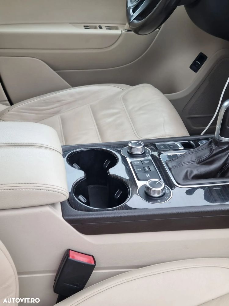 Volkswagen Touareg 3.0 V6 TDI BMT - 12