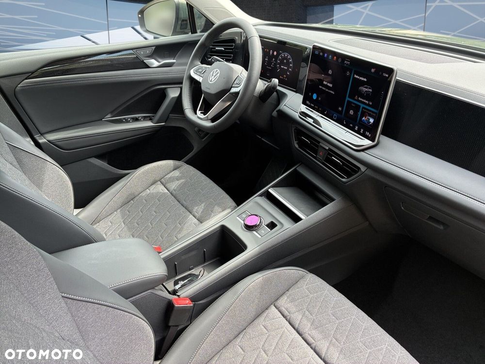 Volkswagen Tiguan - 26