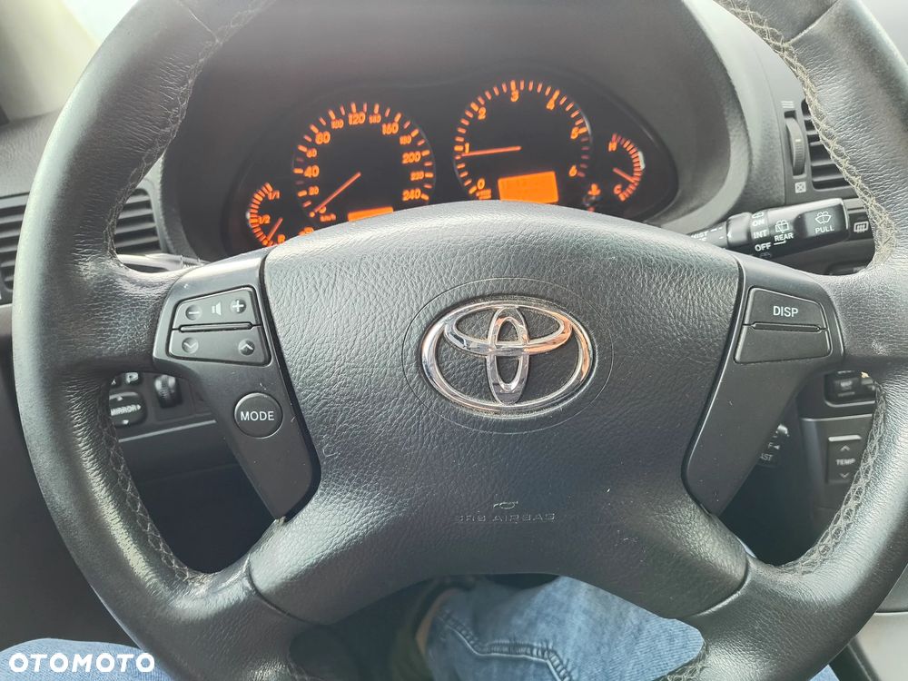 Toyota Avensis 2.0 D-4D Luna - 16