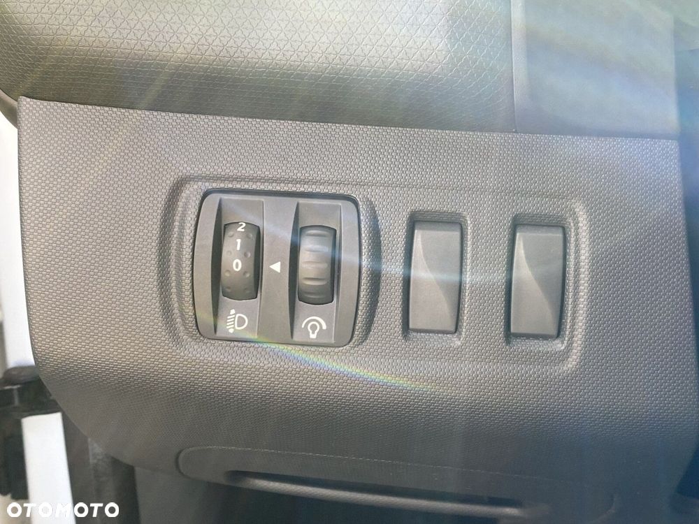 Renault Clio - 19