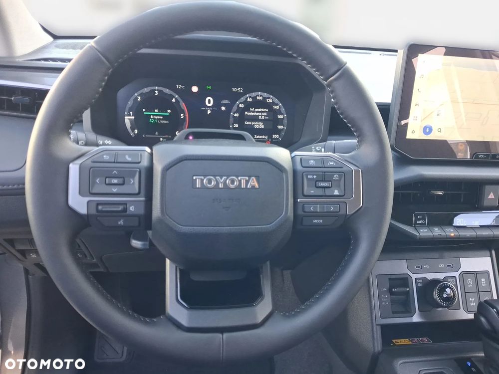 Toyota Hilux - 11