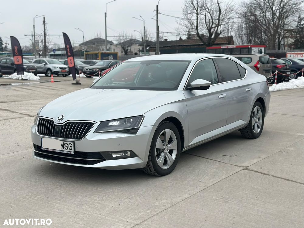 Skoda Superb 2.0 TDI DSG Style - 2
