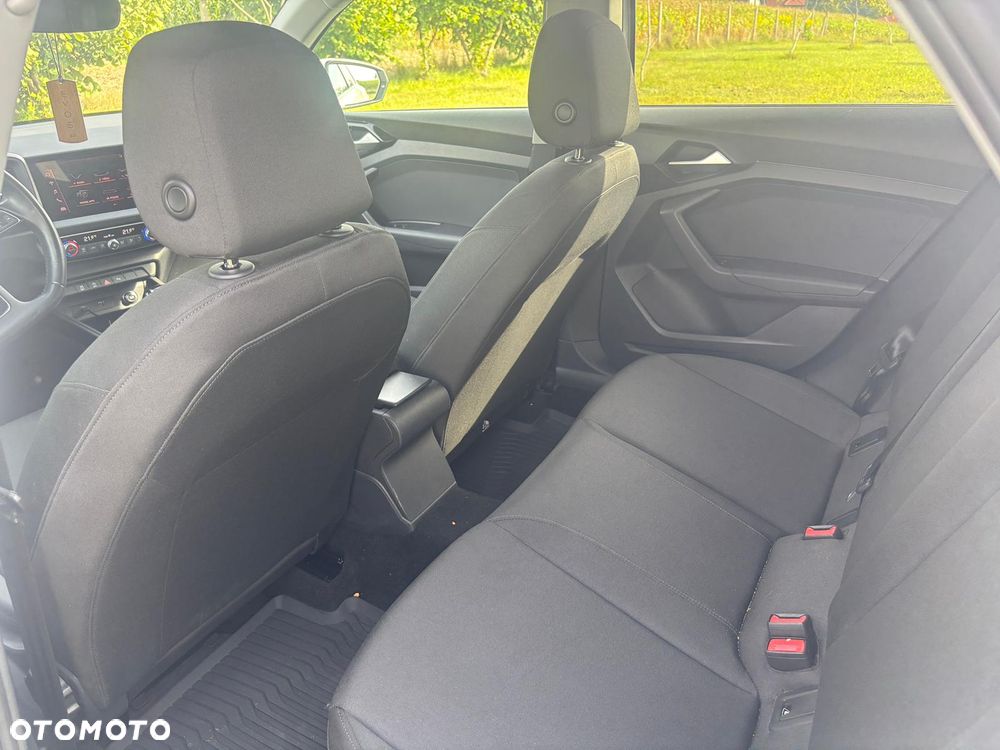 Audi A1 Sportback 35 TFSI S tronic - 12