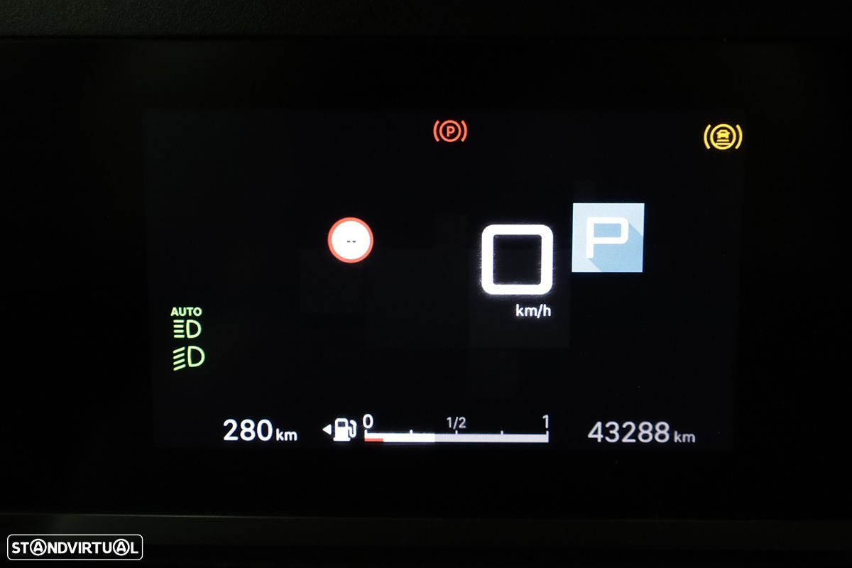 Citroën C4 1.2 PureTech Plus EAT8 - 16